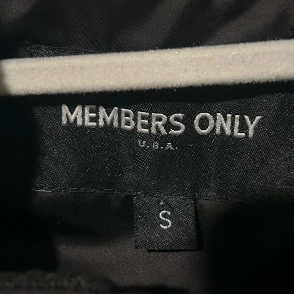 Members Only black members